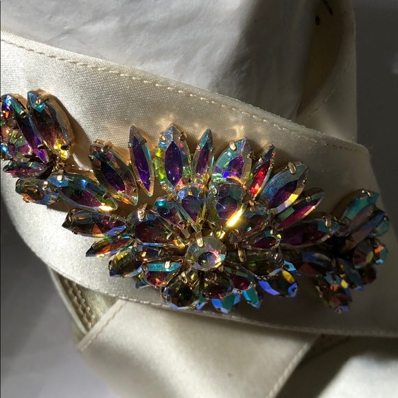 Wedding Bells - Picture 4 of 5